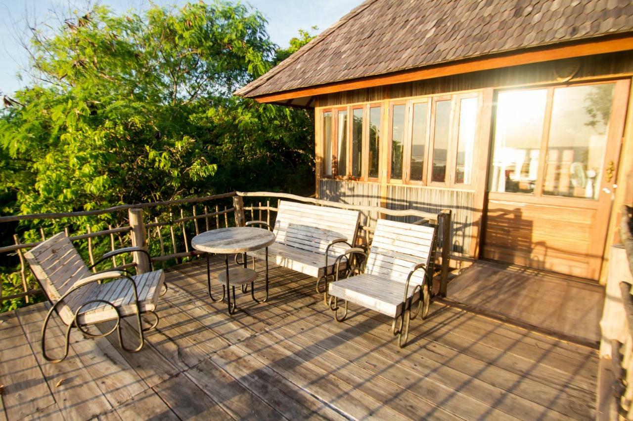 Hotel Boa Hill Surf House Nembrala Exterior foto
